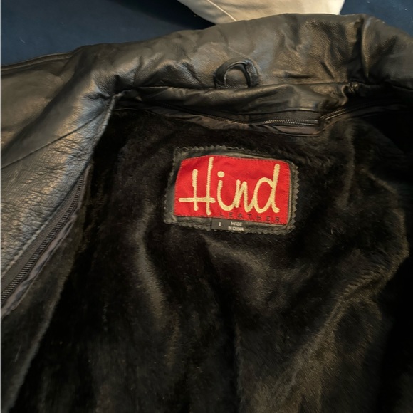 Thick high quality jacket no tears - Picture 3 of 6